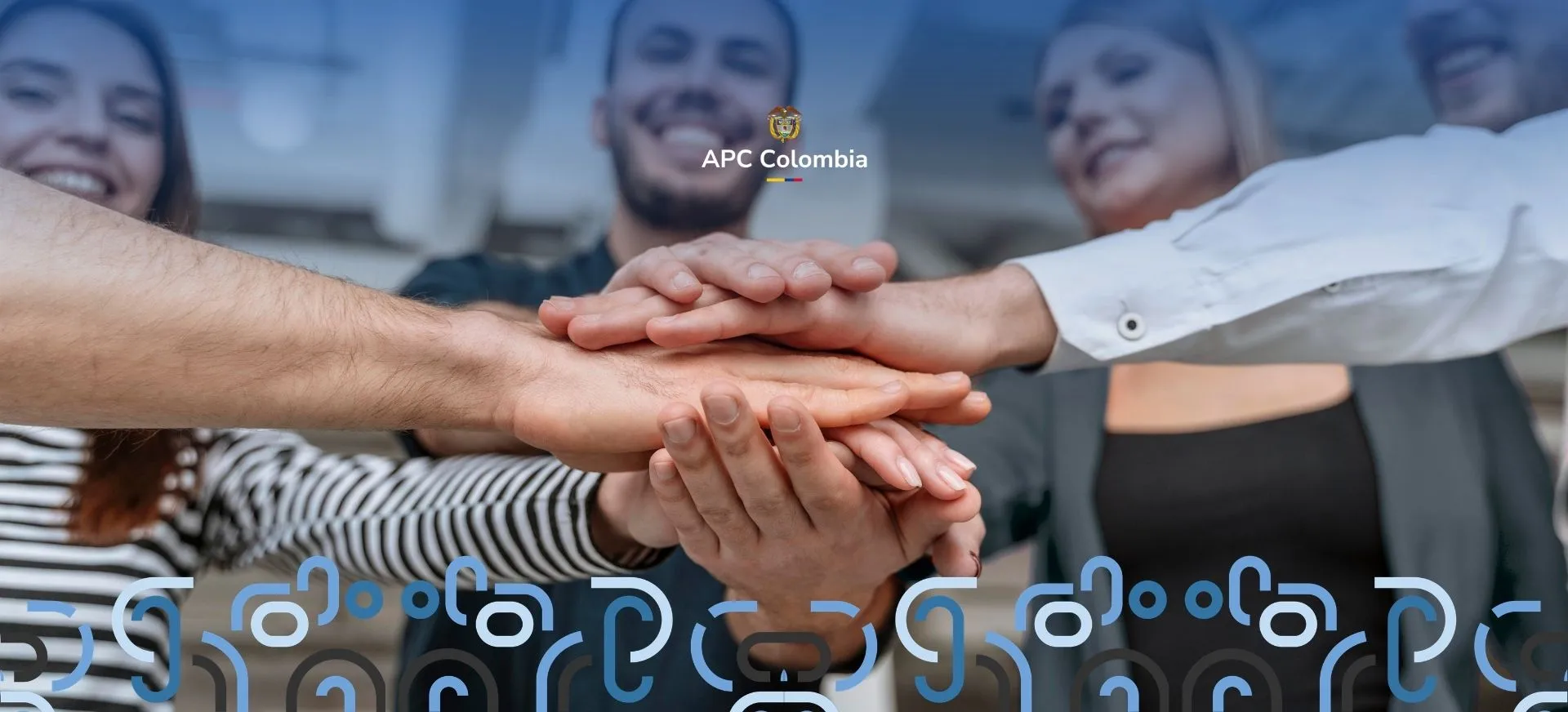 Reunión de varias personas link a la nota de los resultados de la convocatoria