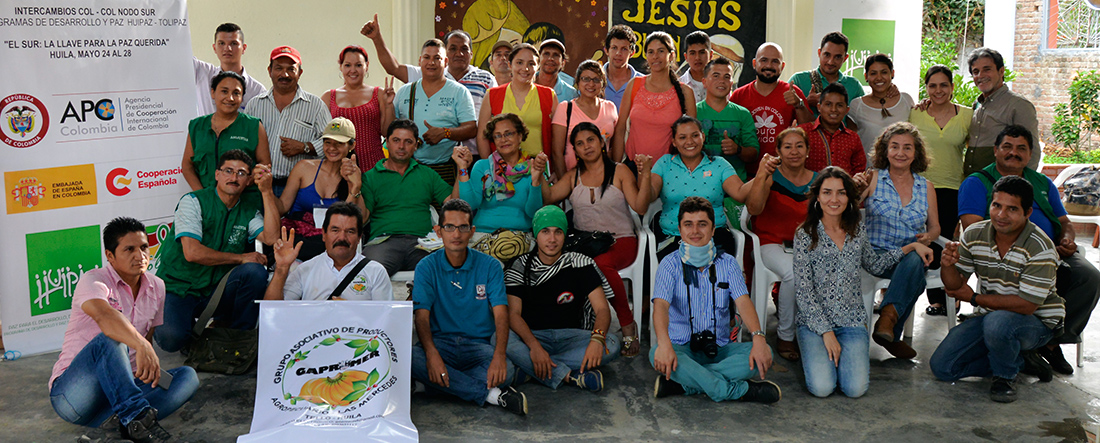 Experiencias de paz con sello colombiano Experiencias de paz con sello colombiano
