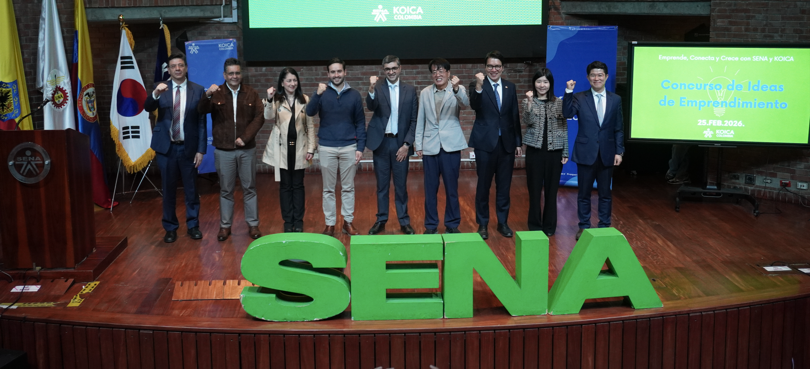 Representantes de las instituciones participantes del el Programa de Voluntariado para el Fortalecimiento de las Capacidades en Educación para el Emprendimiento Innovador.