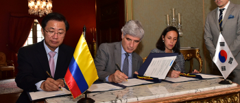 Los Gobiernos de Colombia y Corea firman Memorándum de Entendimiento (MoU) para el “Apoyo al Cuidado de Mujeres Embarazadas, Niños y Niñas Recién Nacidos, Migrantes Provenientes de Venezuela”