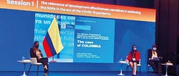 La directora de APC-Colombia, Viviana Manrique Zuluaga el Foro de la Alianza Global de Busan 2021 “Busan Global Partnership Forum” con la ponencia sobre “La relevancia de las narrativas sobre la eficacia del desarrollo para lograr los ODS en la era de la pandemia de COVID-19, el caso de Colombia”
