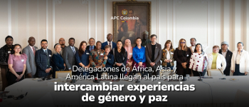 Participantes del lanzamiento de la Ruta de Aprendizaje: Tejiendo Igualdad de Paz en foto grupal.