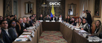 Participantes de la Mesa de Avance Social en la Cancillería de Colombia