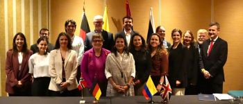 Delegados de la la firma de la tercera renovación de la Declaración Conjunta de Intención sobre bosques, biodiversidad y clima