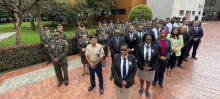 Foto grupal de asistentes al curso de la policía fiscal y aduanera